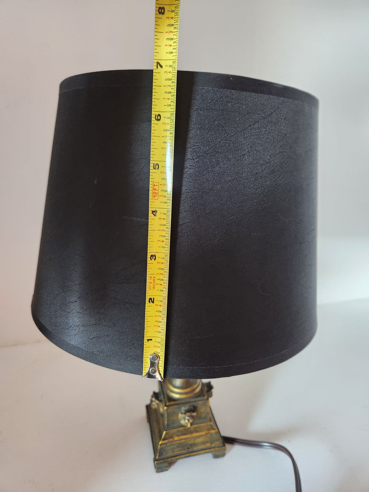 Neoclassical Urn Style Lamp with Lion Heads