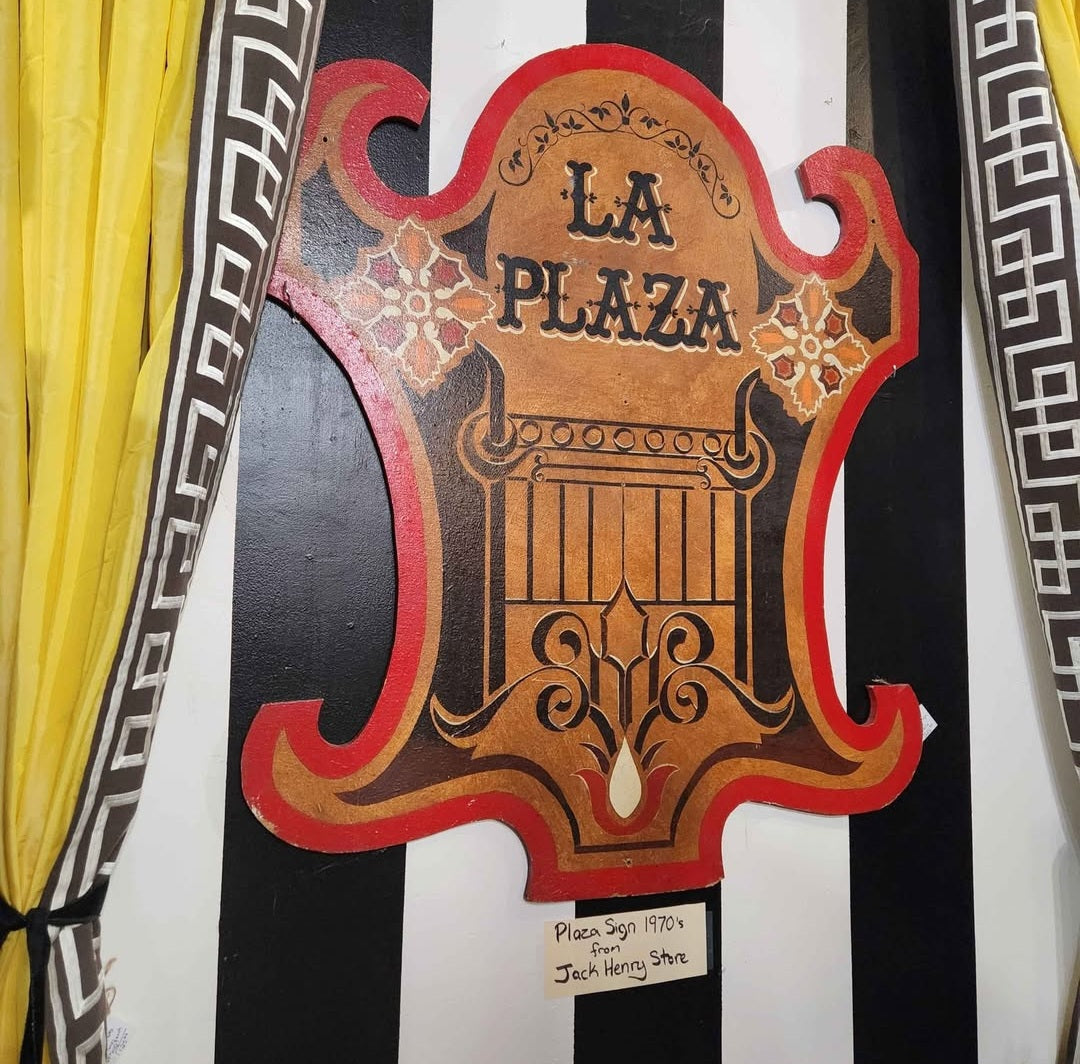 Plaza Sign