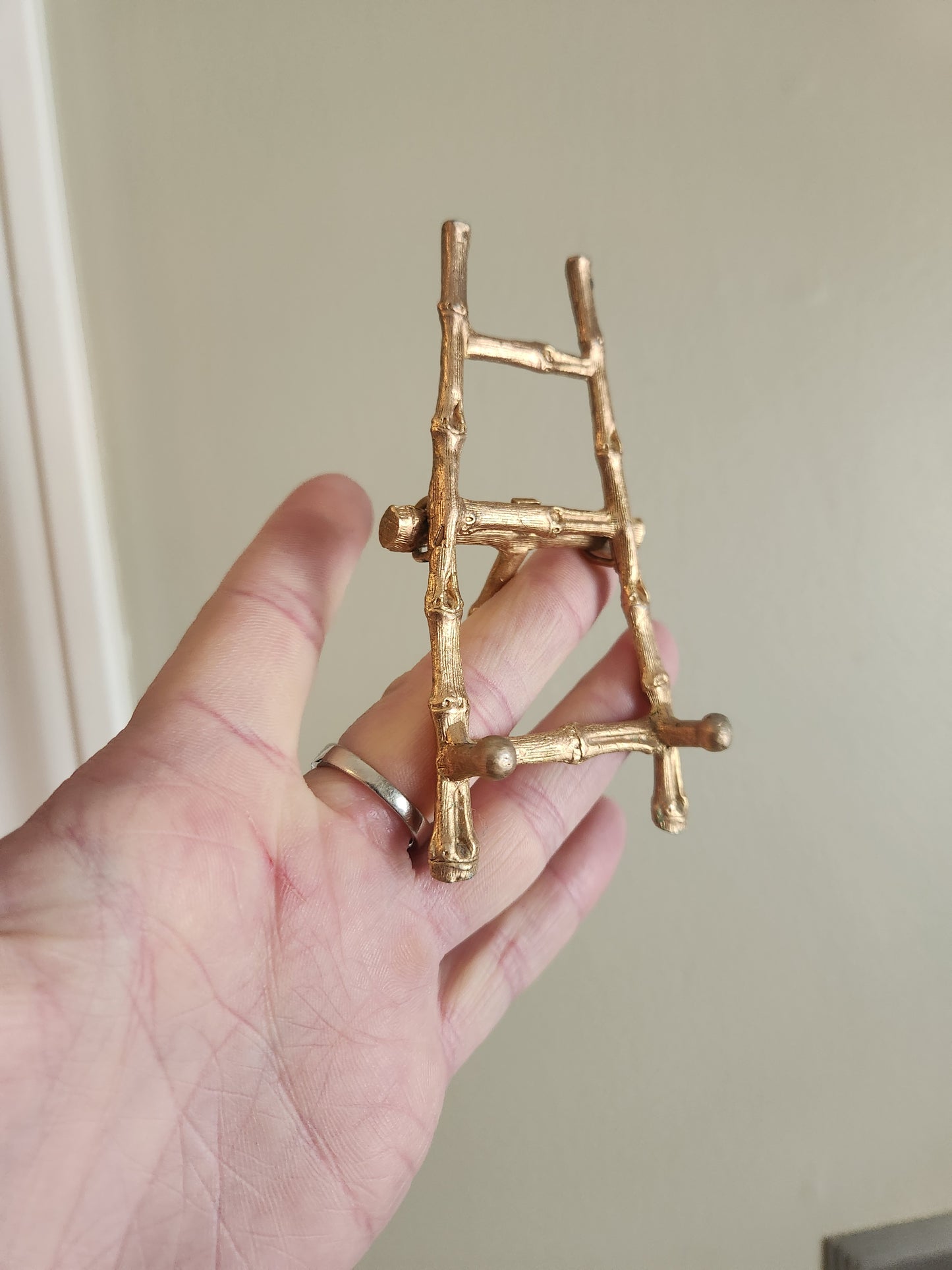 Brass bamboo easel