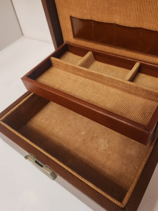 Leather-Wrapped Jewelry Box
