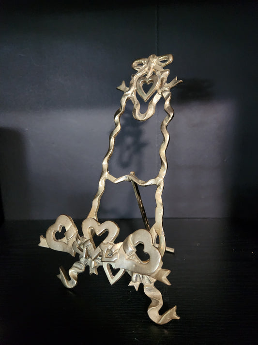 Easel for stacy