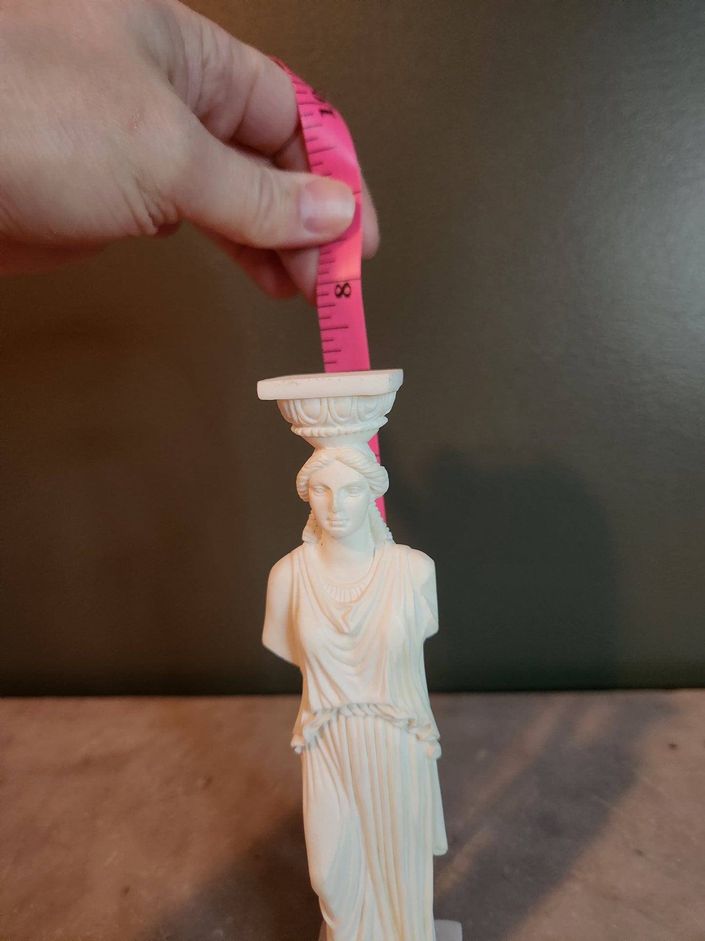 Kapyatie Greek Pillar Resin sculpture