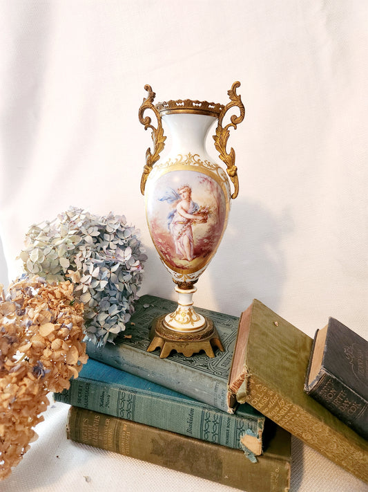 1759 Sevres Urn