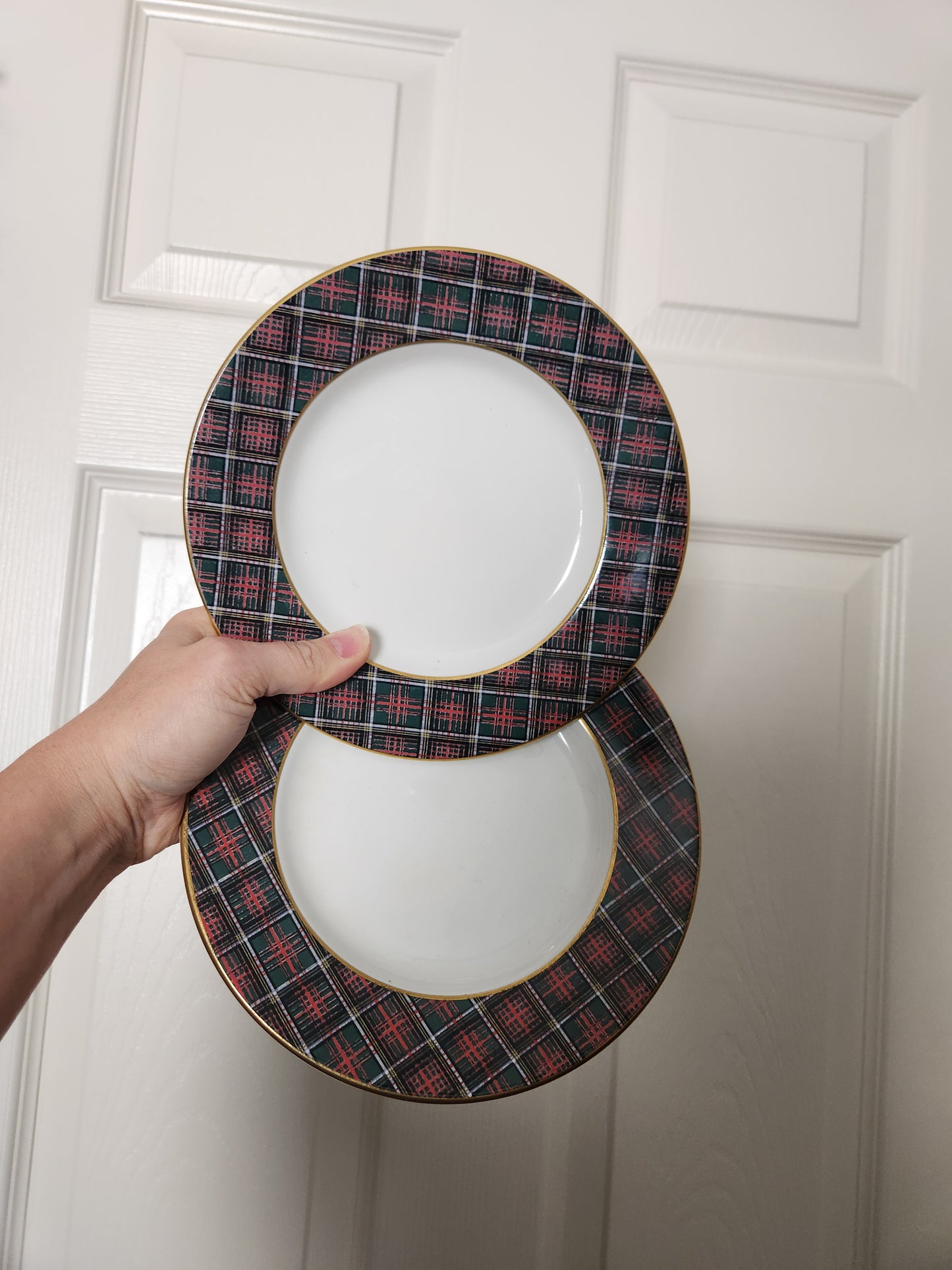 Tartan plates