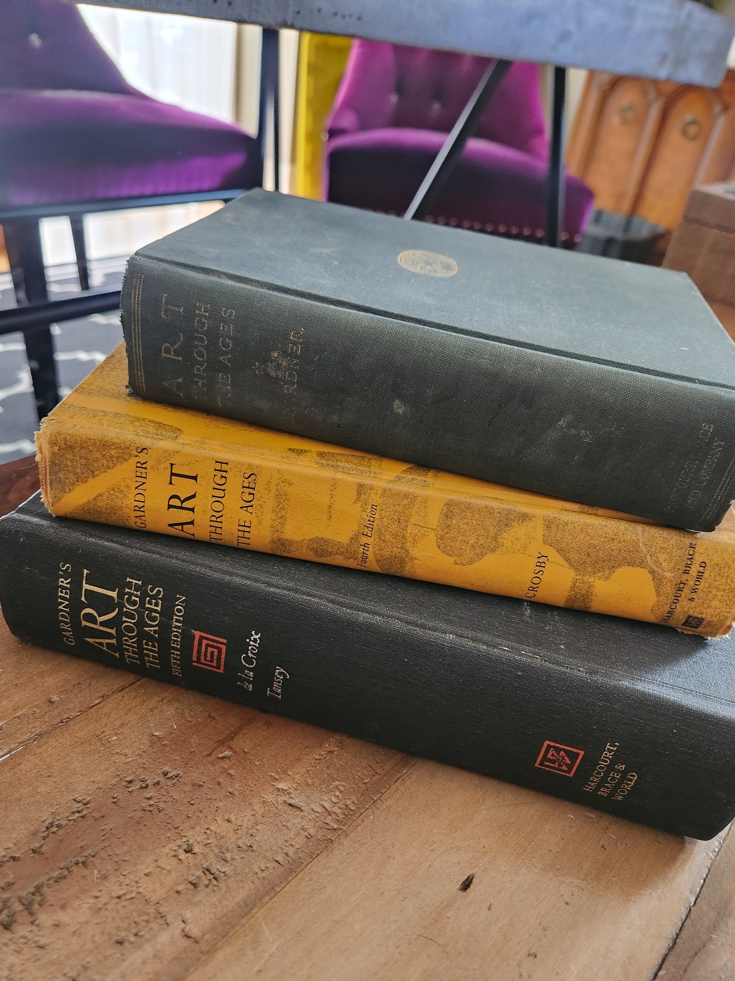 Set of 3 vintage Art history books