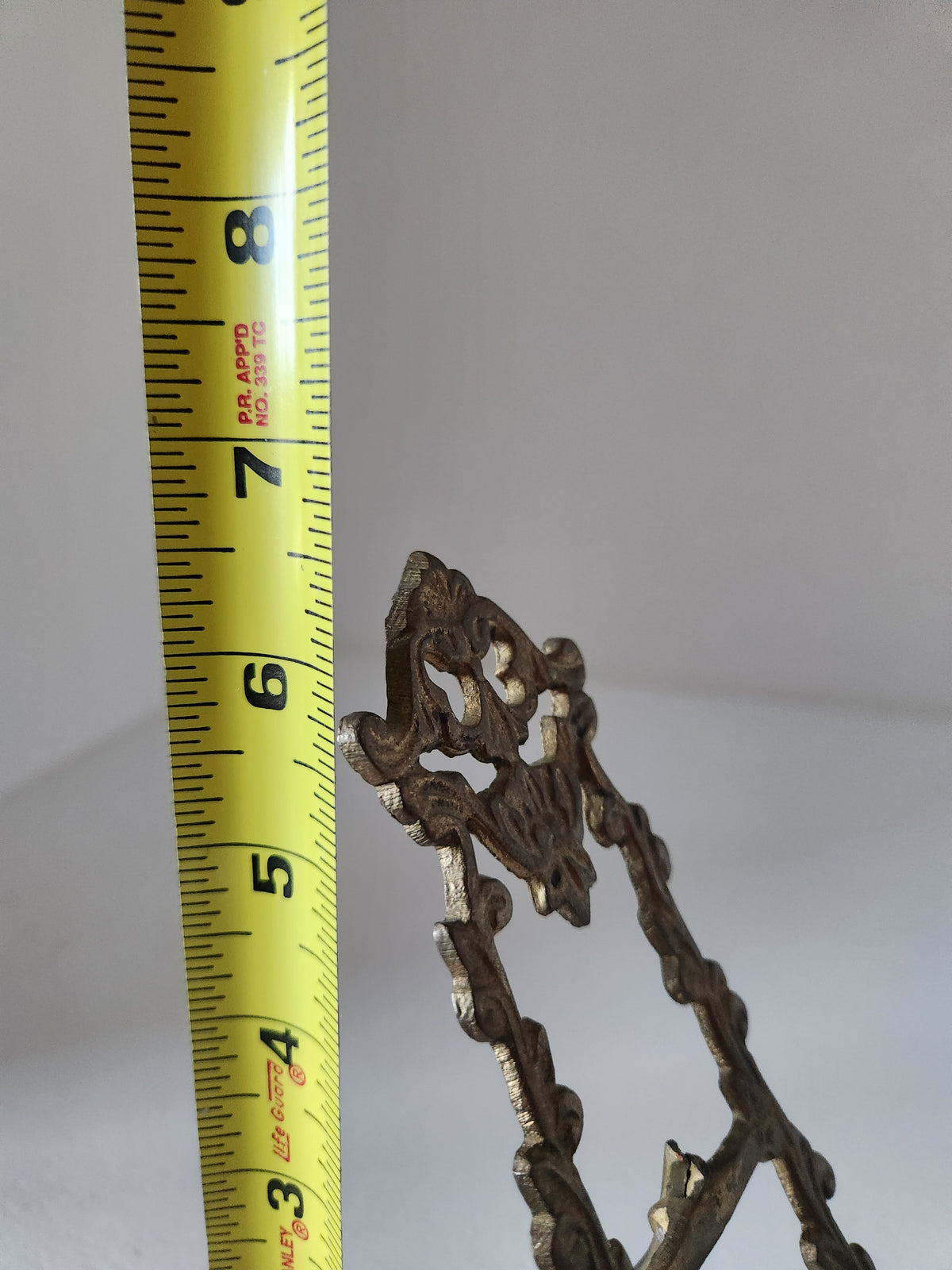 Ornate Brass Easel 6.5"