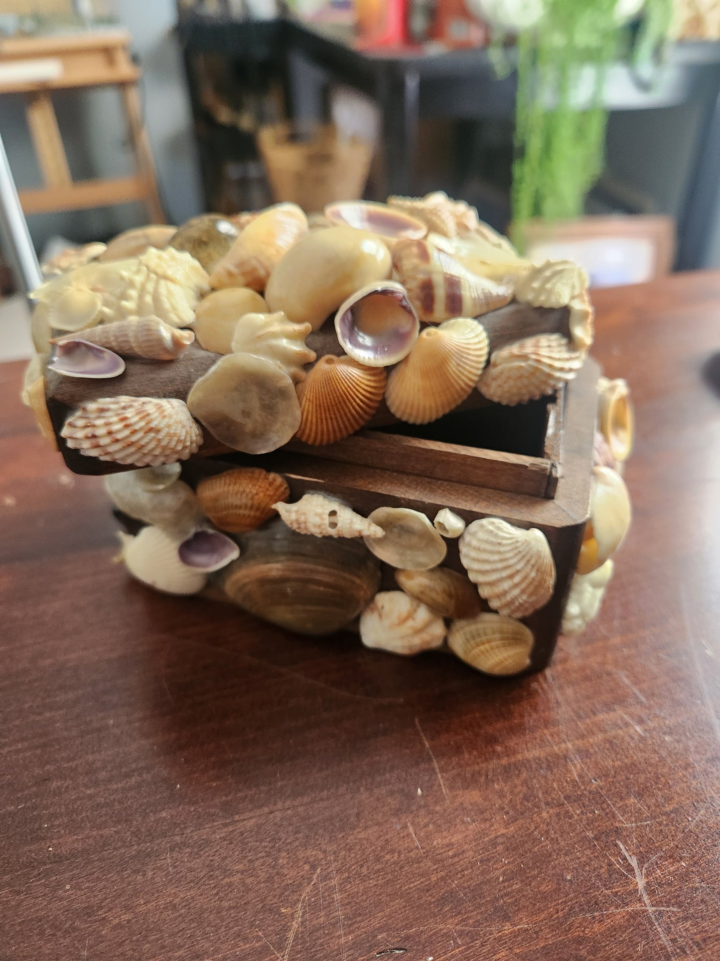 Shell box for heather
