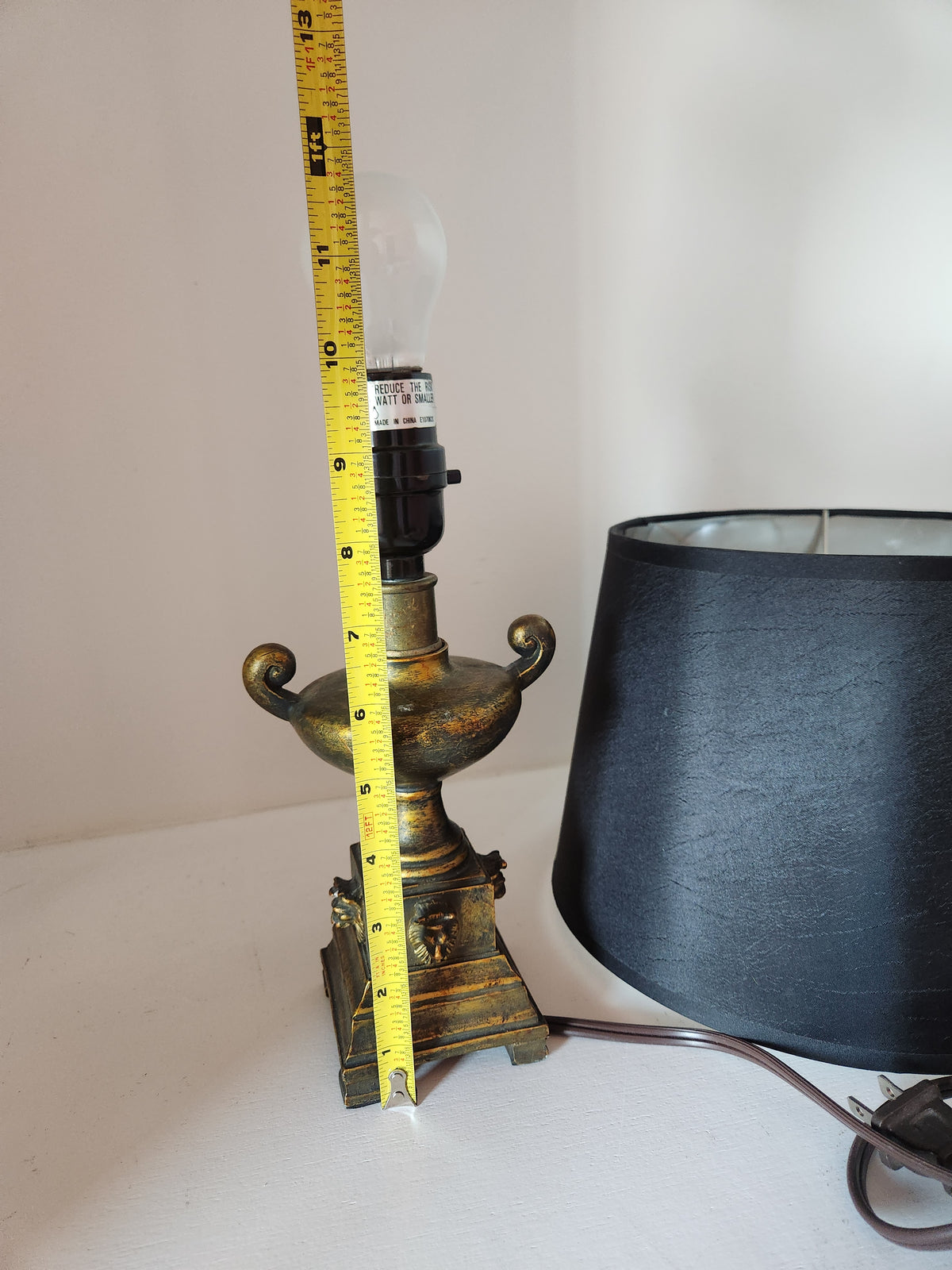 Neoclassical Urn Style Lamp with Lion Heads